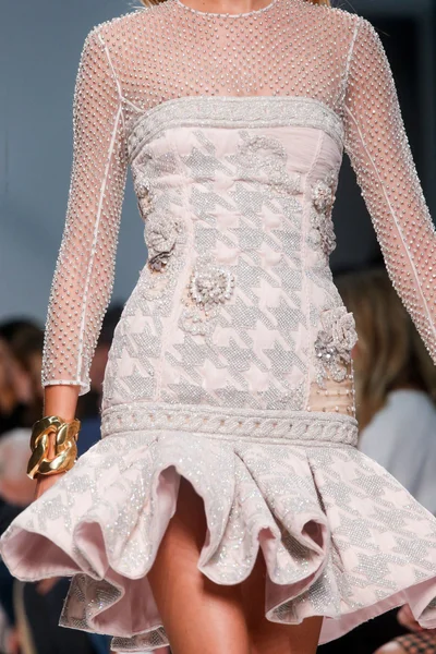 Look 76